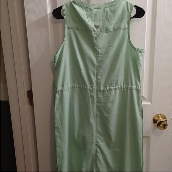 Columbia Sportwear PFG Shirt
Dress Midi - Picture 10 of 15